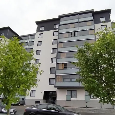 Ihana Uusi Keskustassa, Ilmainen Autopaikka! *